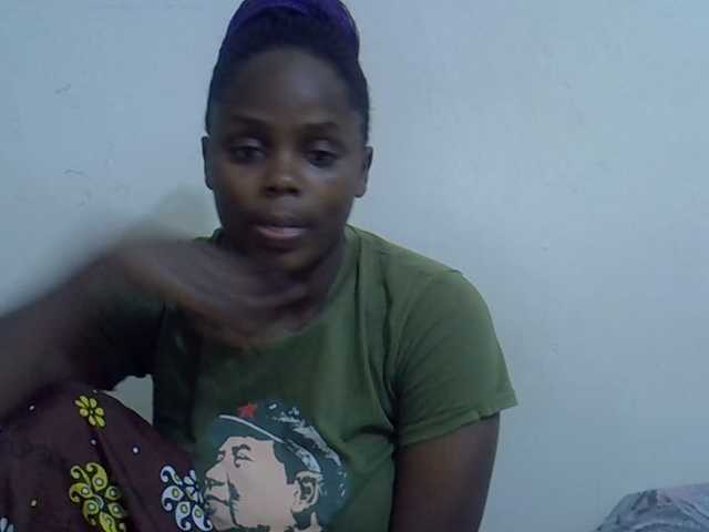 Sweet-diva live cam on BongaCams