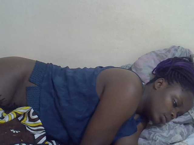 Sweet-diva live cam on BongaCams