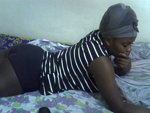Sweet-diva live cam on BongaCams