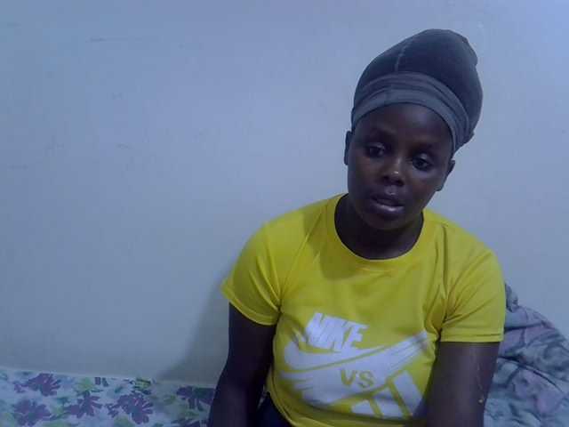 Sweet-diva live cam on BongaCams