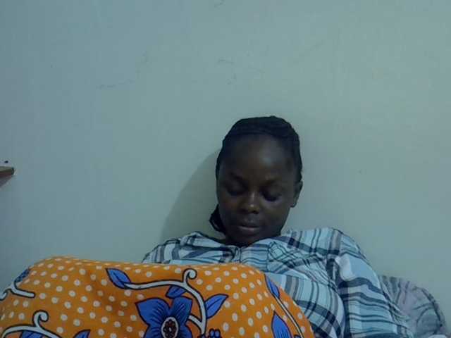 Sweet-diva live cam on BongaCams