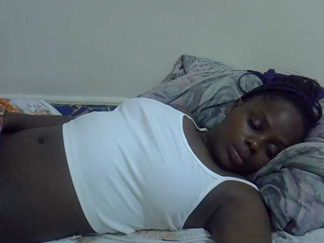 Sweet-diva live cam on BongaCams