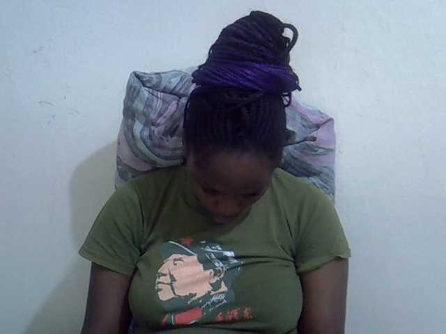 Sweet-diva live cam on BongaCams