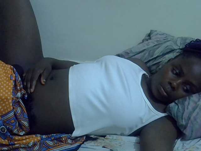 Sweet-diva live cam on BongaCams