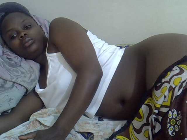 Sweet-diva live cam on BongaCams
