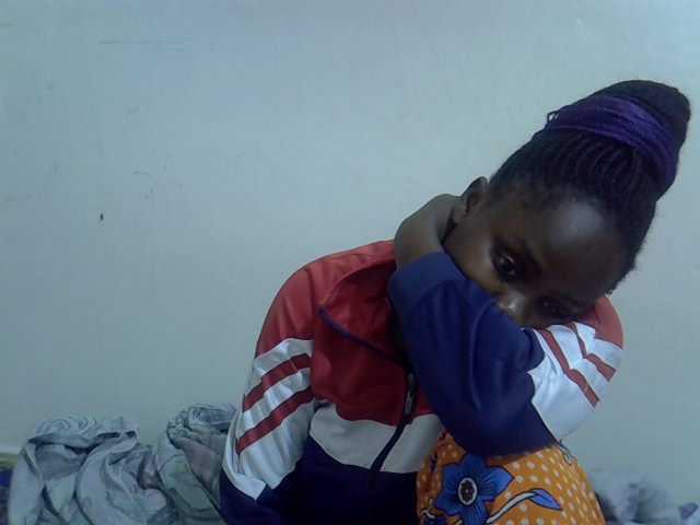 Sweet-diva live cam on BongaCams