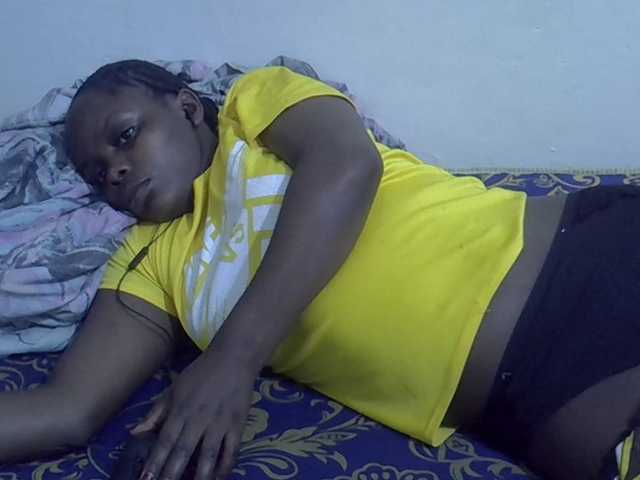 Sweet-diva live cam on BongaCams