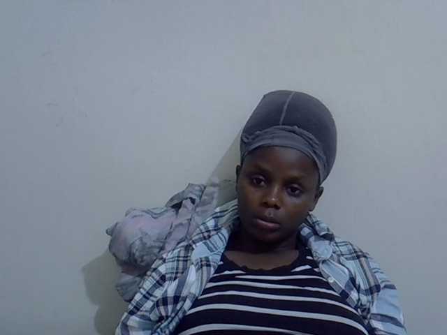 Sweet-diva, en vivo ahora en BongaCams