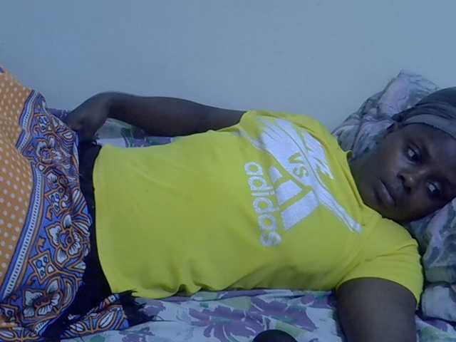 Sweet-diva live cam on BongaCams