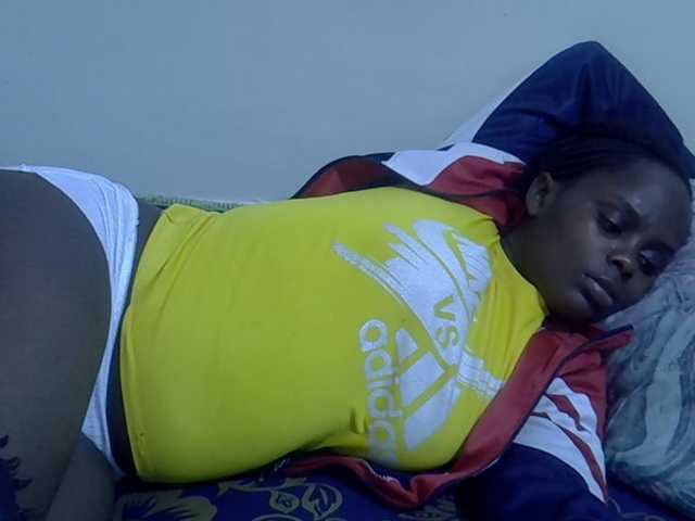 Sweet-diva live cam on BongaCams