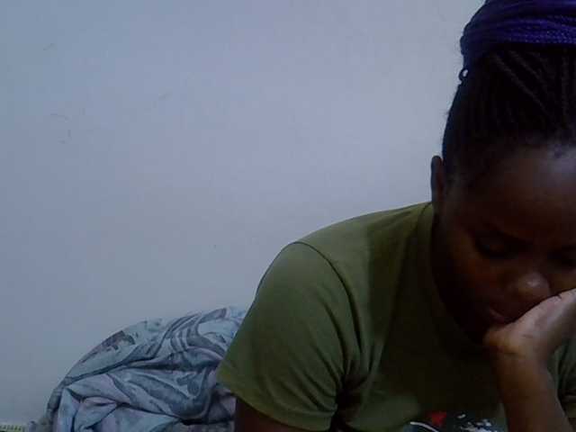 Sweet-diva live cam on BongaCams
