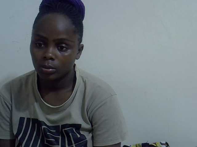 Sweet-diva live cam on BongaCams