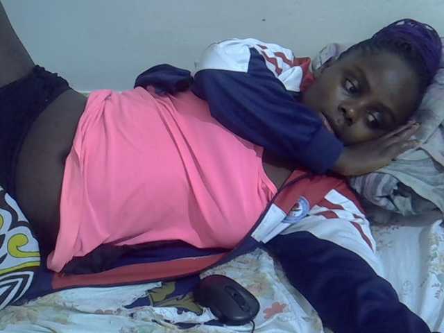 Sweet-diva live cam on BongaCams
