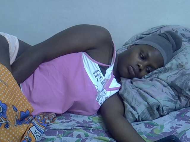 Sweet-diva live cam on BongaCams