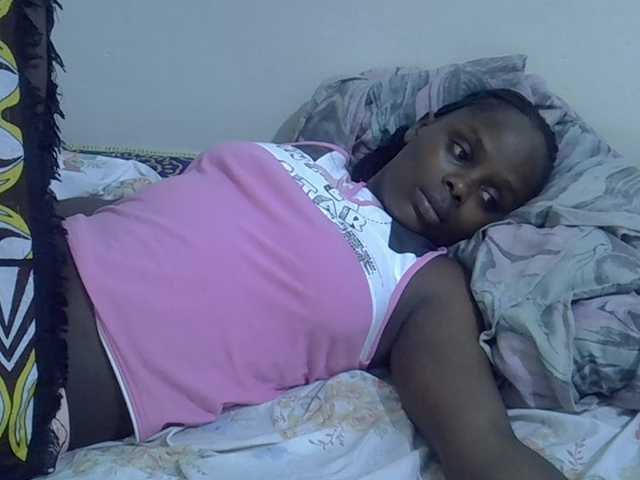 Sweet-diva live cam on BongaCams