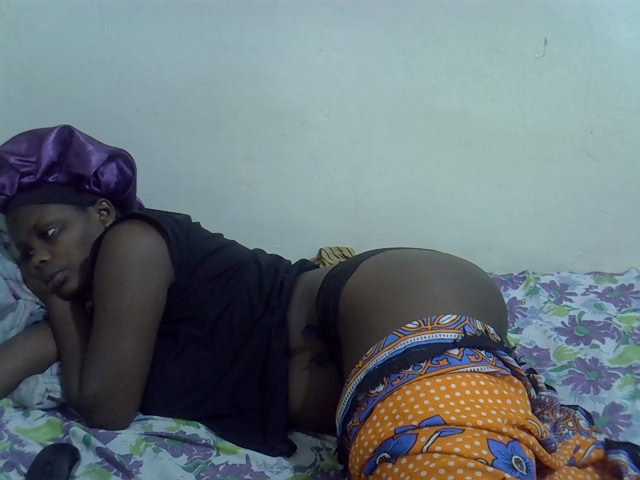 Sweet-diva live cam on BongaCams