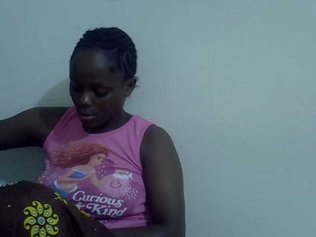 Sweet-diva live cam on BongaCams