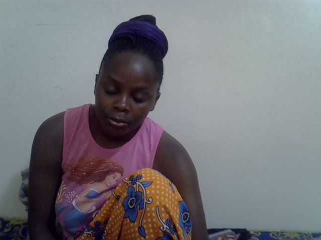 Sweet-diva live cam on BongaCams