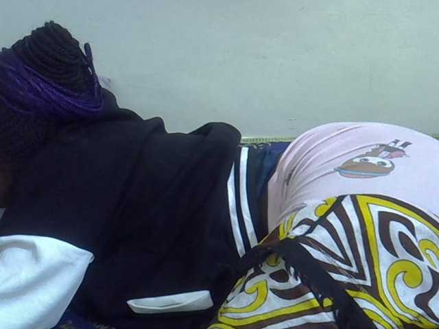 Sweet-diva live cam on BongaCams