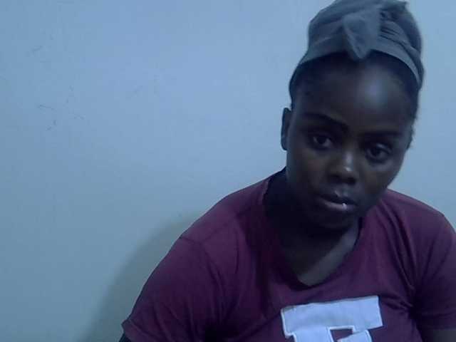 Sweet-diva live cam on BongaCams