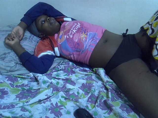 Sweet-diva live cam on BongaCams