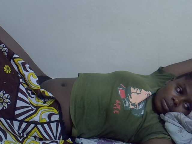 Sweet-diva live cam on BongaCams