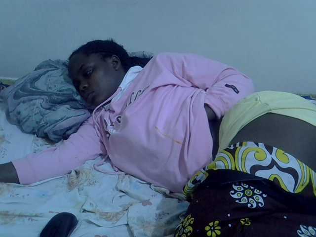 Sweet-diva live cam on BongaCams