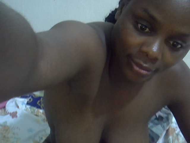 Sweet-diva live cam on BongaCams