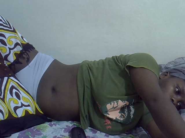 Sweet-diva live cam on BongaCams