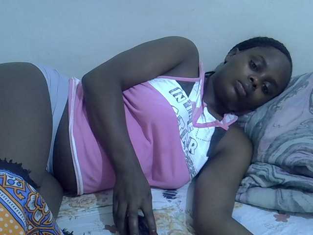 Sweet-diva live cam on UnifiedCams