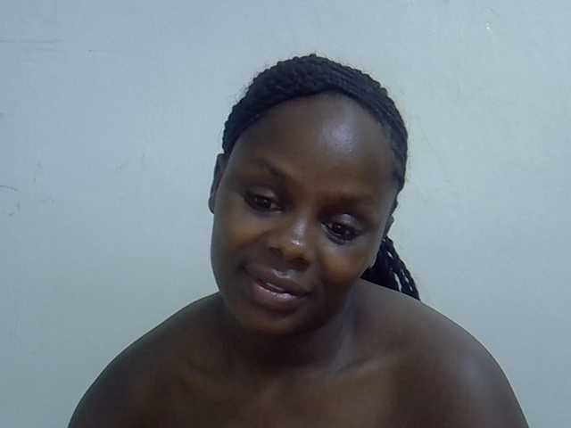 Sweet-diva live cam on BongaCams