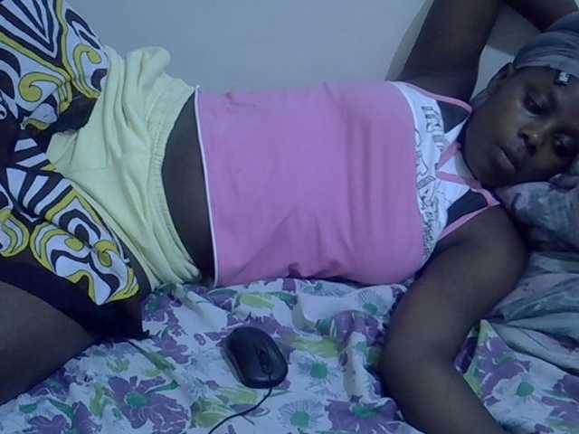 Sweet-diva live cam on BongaCams