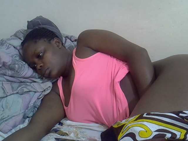 Sweet-diva live cam on BongaCams