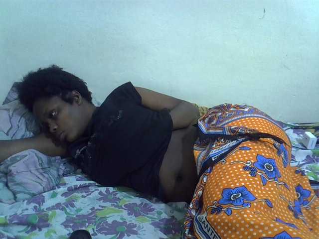 Sweet-diva live cam on BongaCams