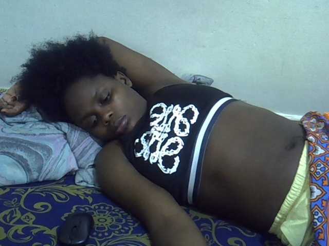 Sweet-diva live cam on BongaCams