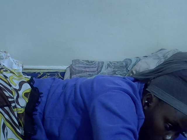 Sweet-diva live cam on BongaCams