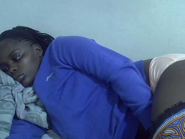 Sweet-diva live cam on BongaCams