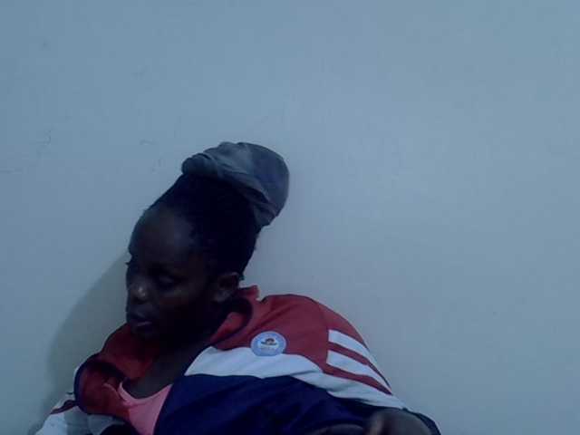 Sweet-diva live cam on BongaCams