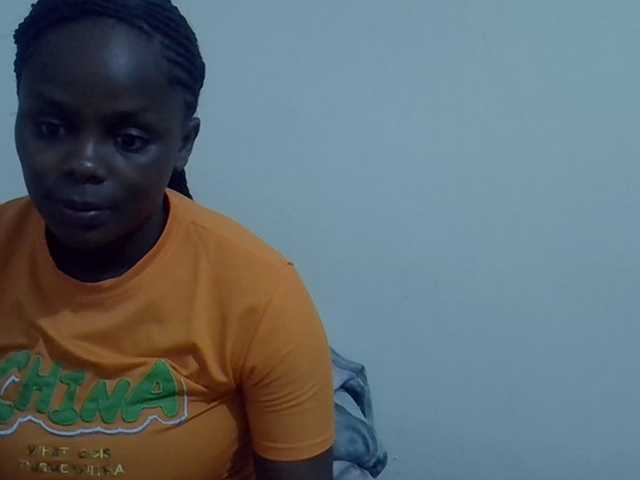 Sweet-diva live cam on BongaCams