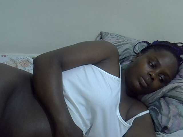 Sweet-diva live cam on BongaCams