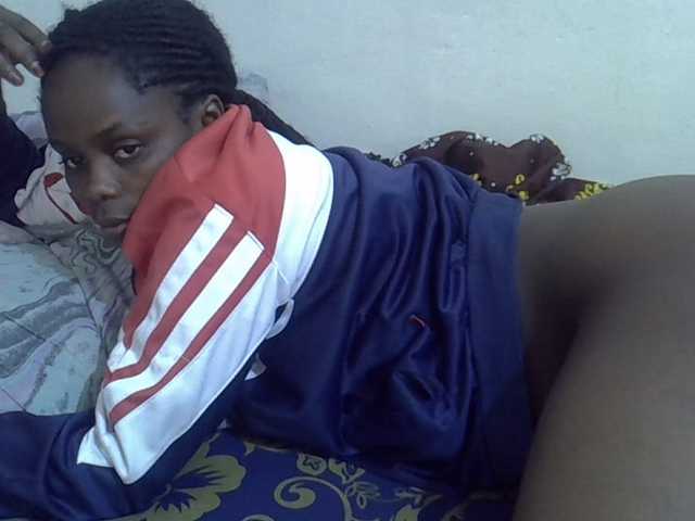 Sweet-diva live cam on BongaCams