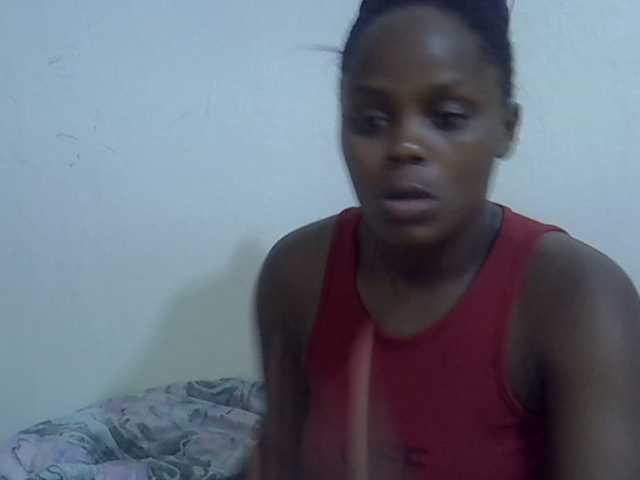 Sweet-diva live cam on BongaCams