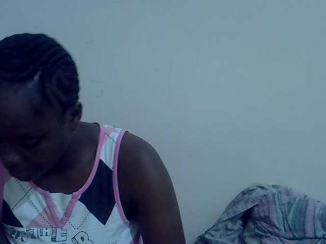Sweet-diva live cam on BongaCams