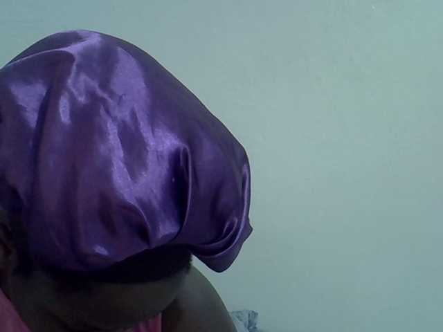 Sweet-diva live cam on BongaCams