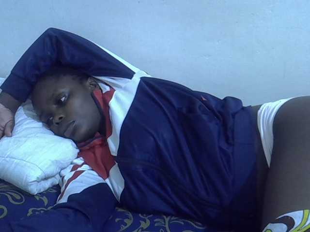 Sweet-diva live cam on BongaCams