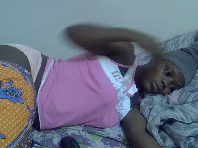 Sweet-diva live cam on BongaCams