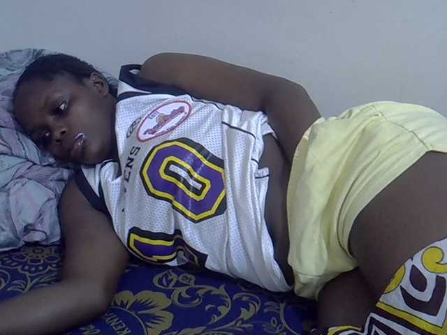 Sweet-diva live cam on BongaCams
