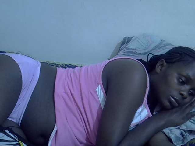 Sweet-diva live cam on BongaCams