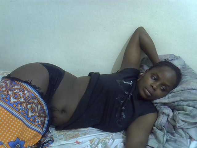 Sweet-diva live cam on BongaCams