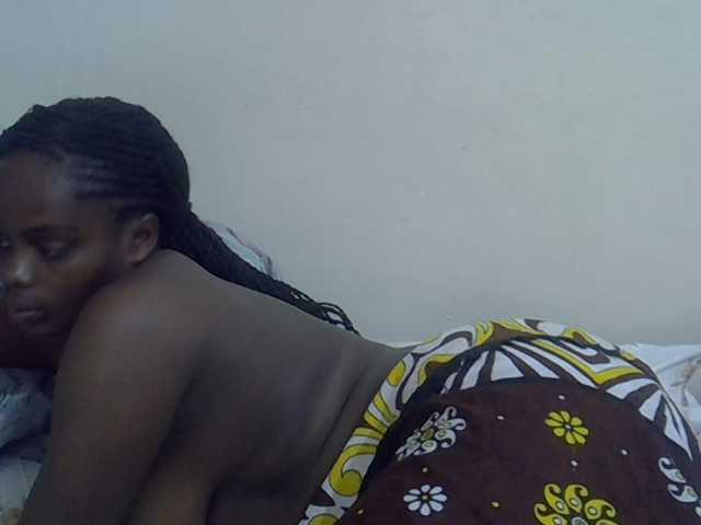 Sweet-diva live cam on BongaCams